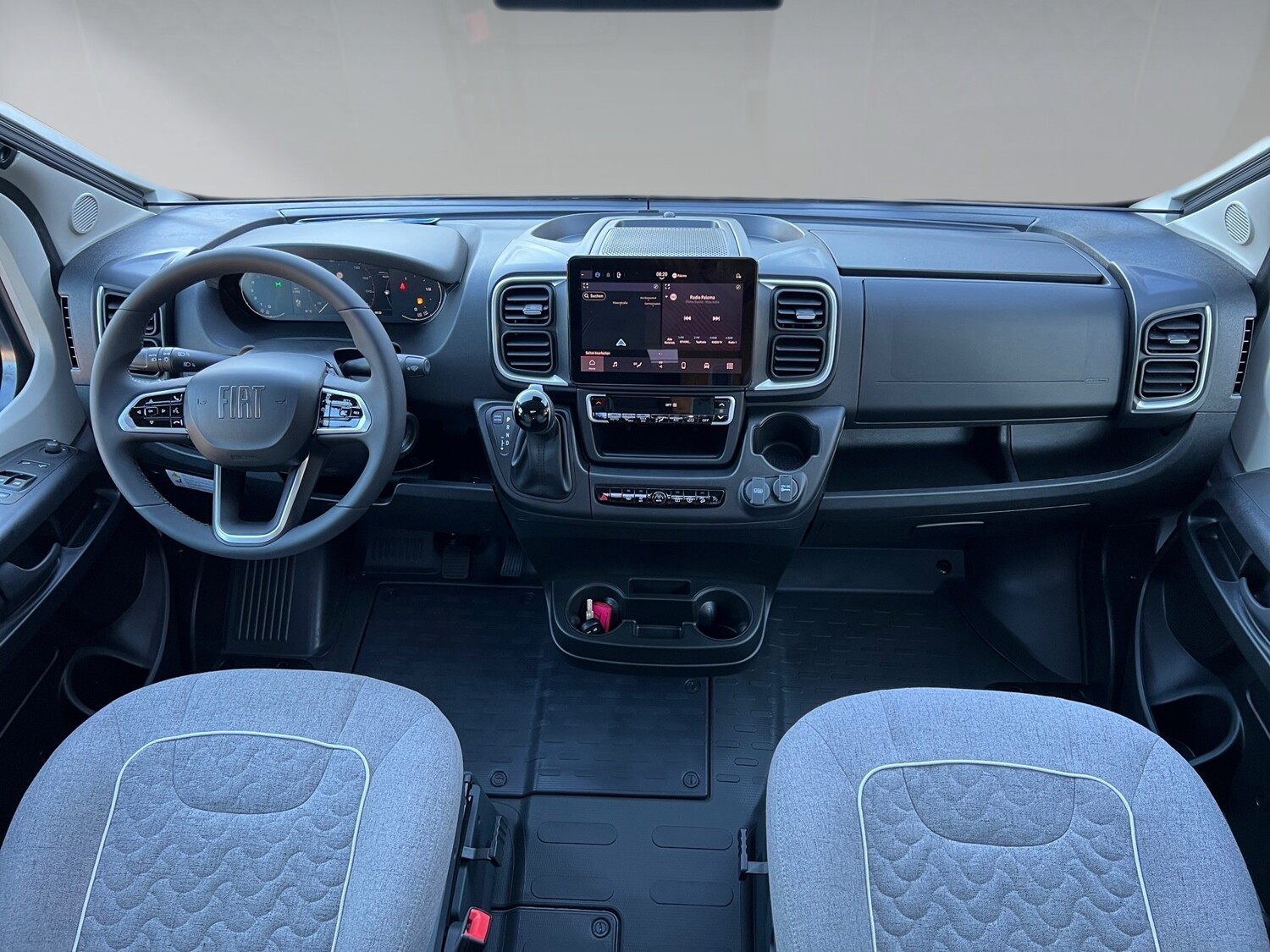 Malibu Van charming coupé 640 LE RB – Strategic – Bild 11