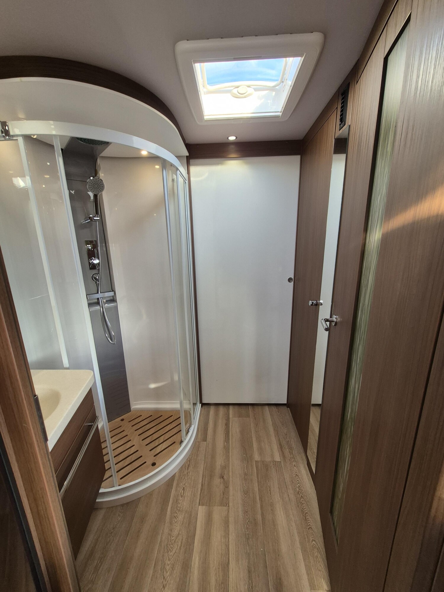 Niesmann-Bischoff Flair 880 LE