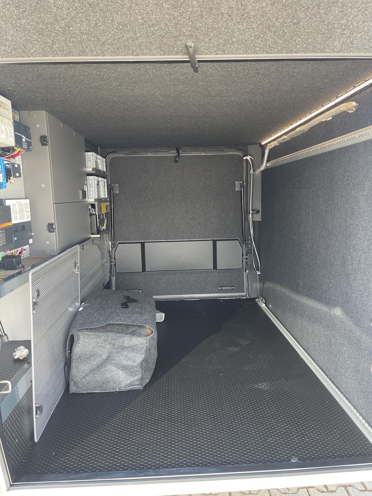 Niesmann-Bischoff Flair 880