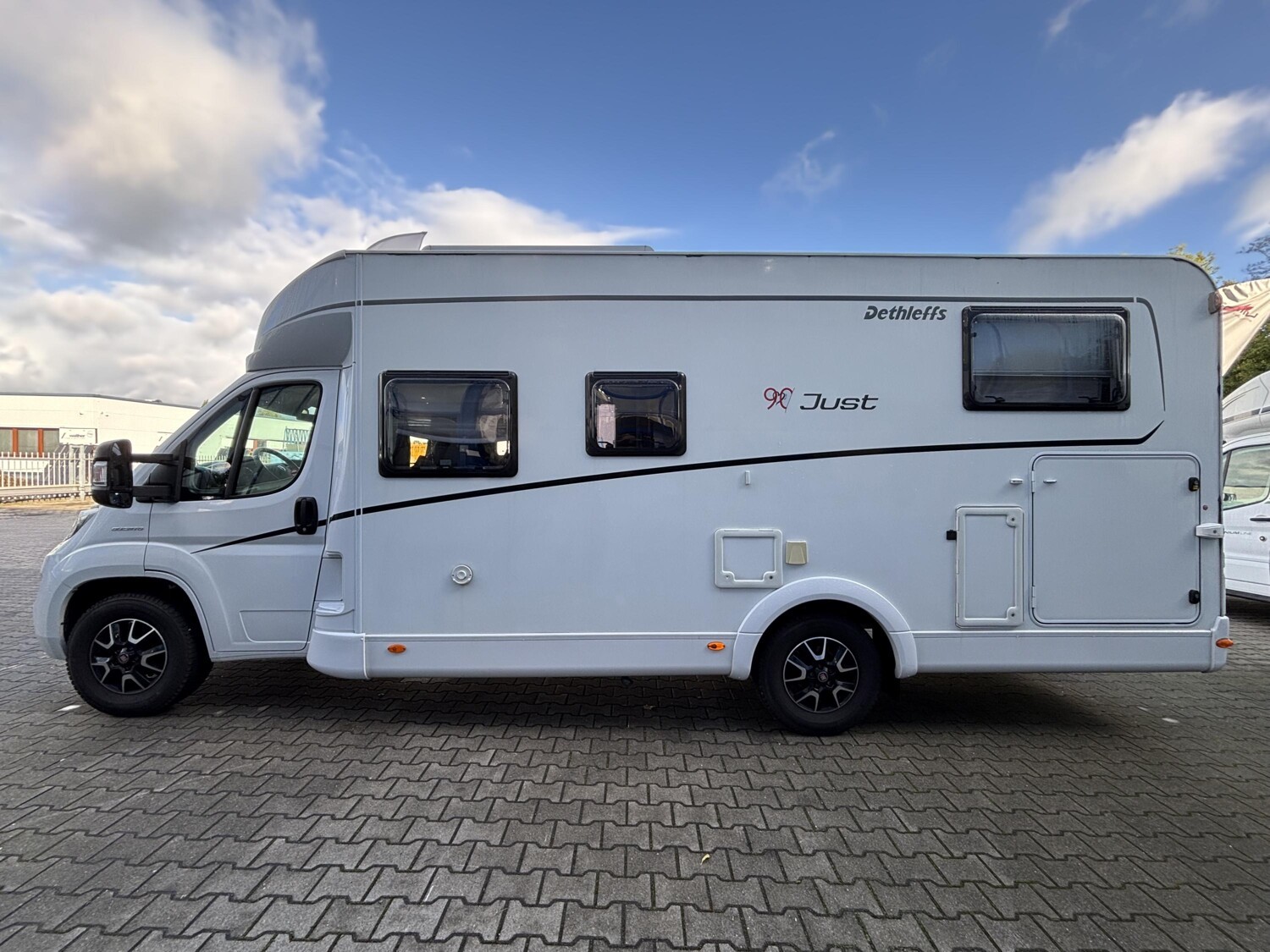 Dethleffs Just 90 T 7052 EBL – Bild 2