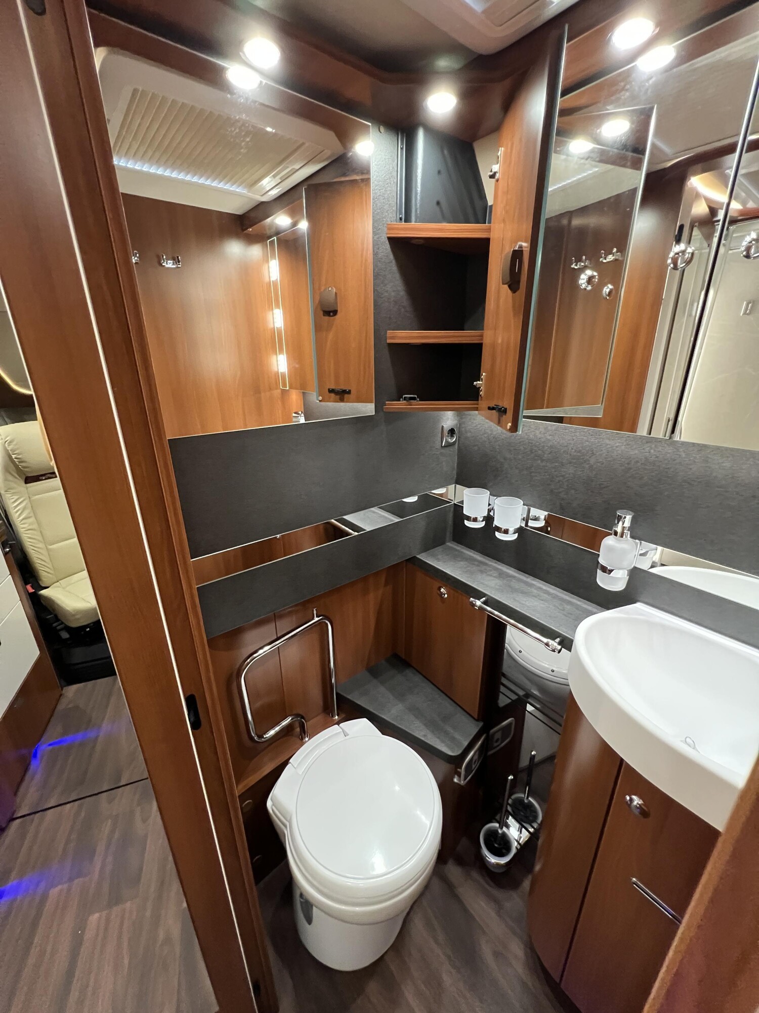 Carthago liner-for-two I 53 – Bild 41