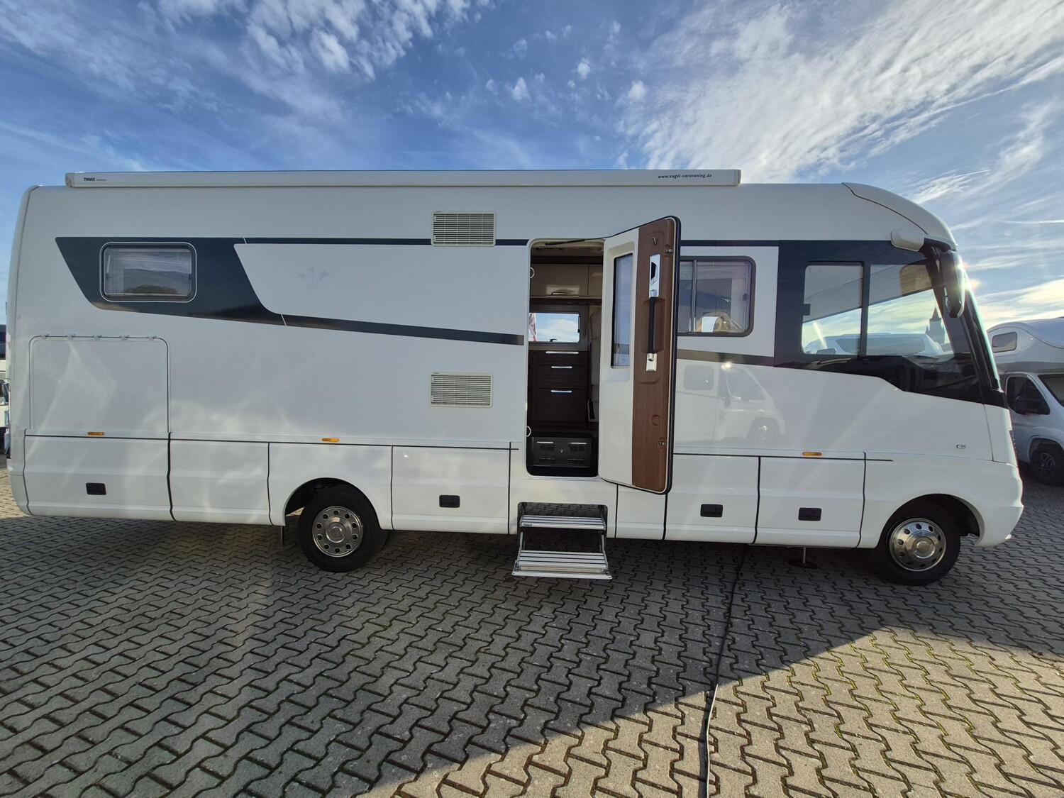 Niesmann-Bischoff Flair 880 LE