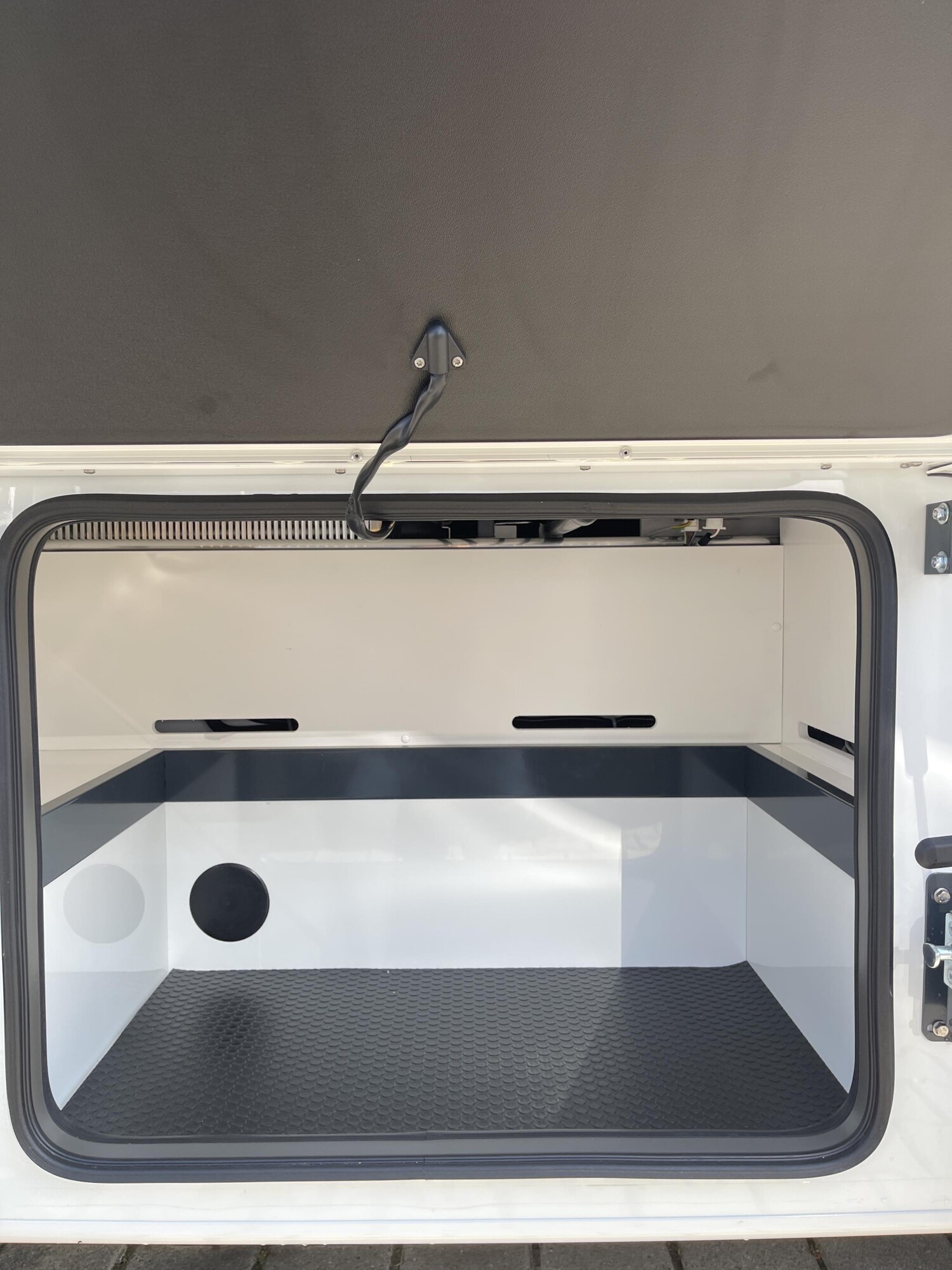 Niesmann-Bischoff Flair 880