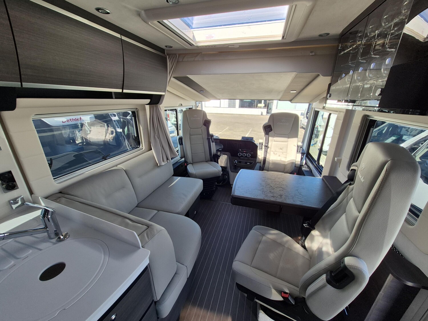 Concorde Carver 850 LI
