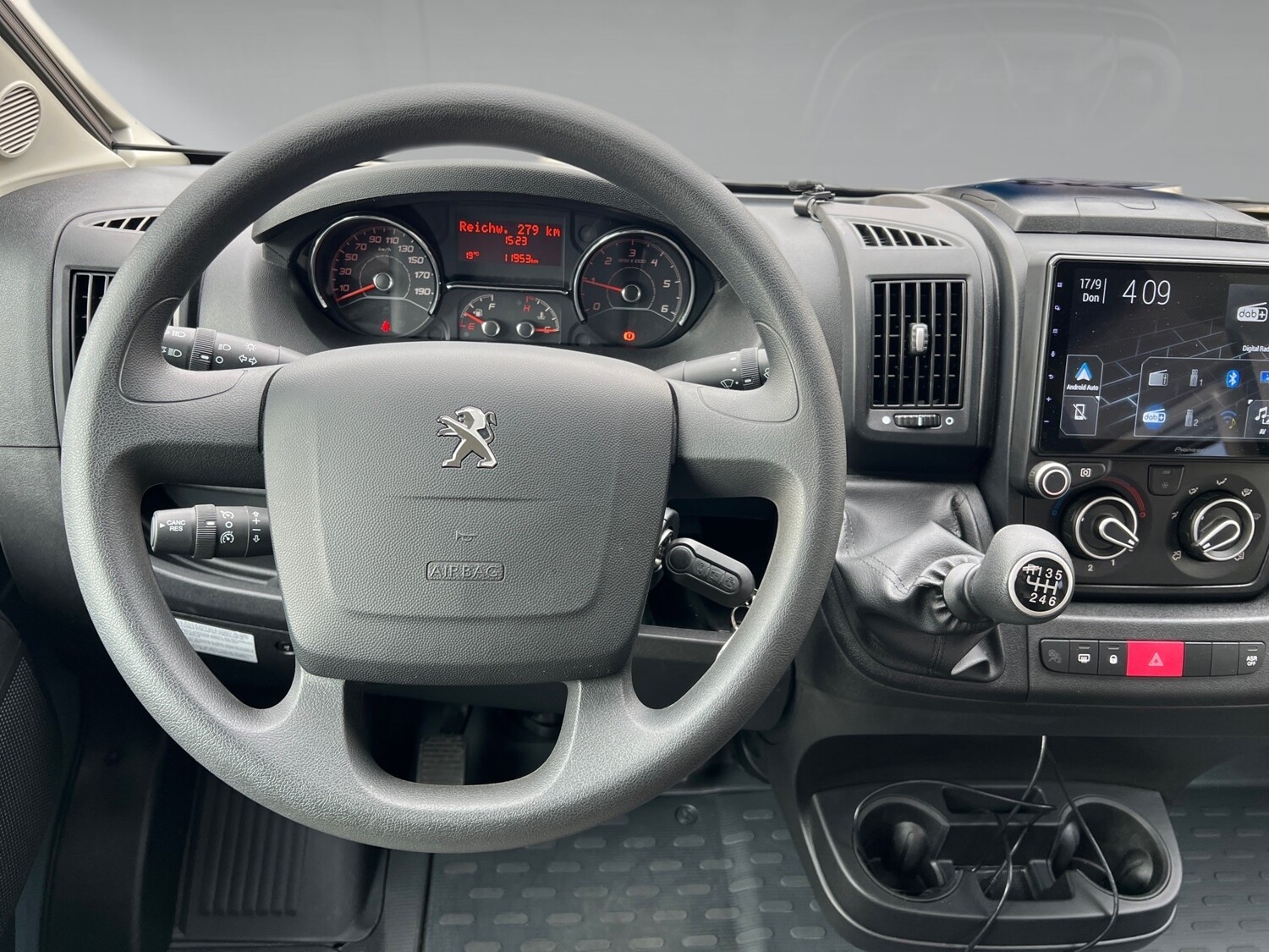 Dethleffs Globetrail Classic 600 DF Peugeot – Bild 7