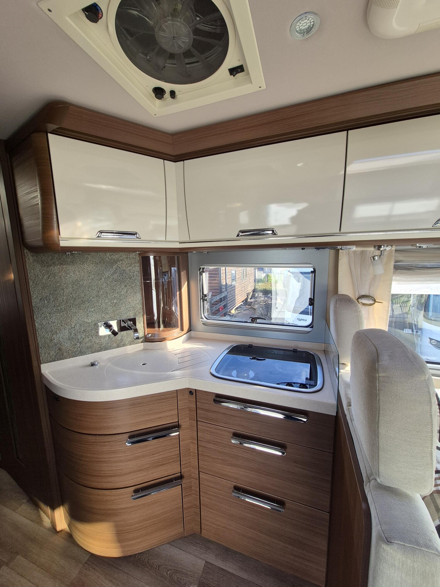 Niesmann-Bischoff Flair 880 LE