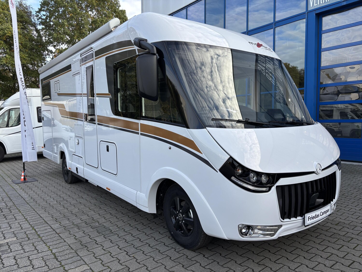 Malibu I Edition+ 490 RB LE comfort – Bild 3