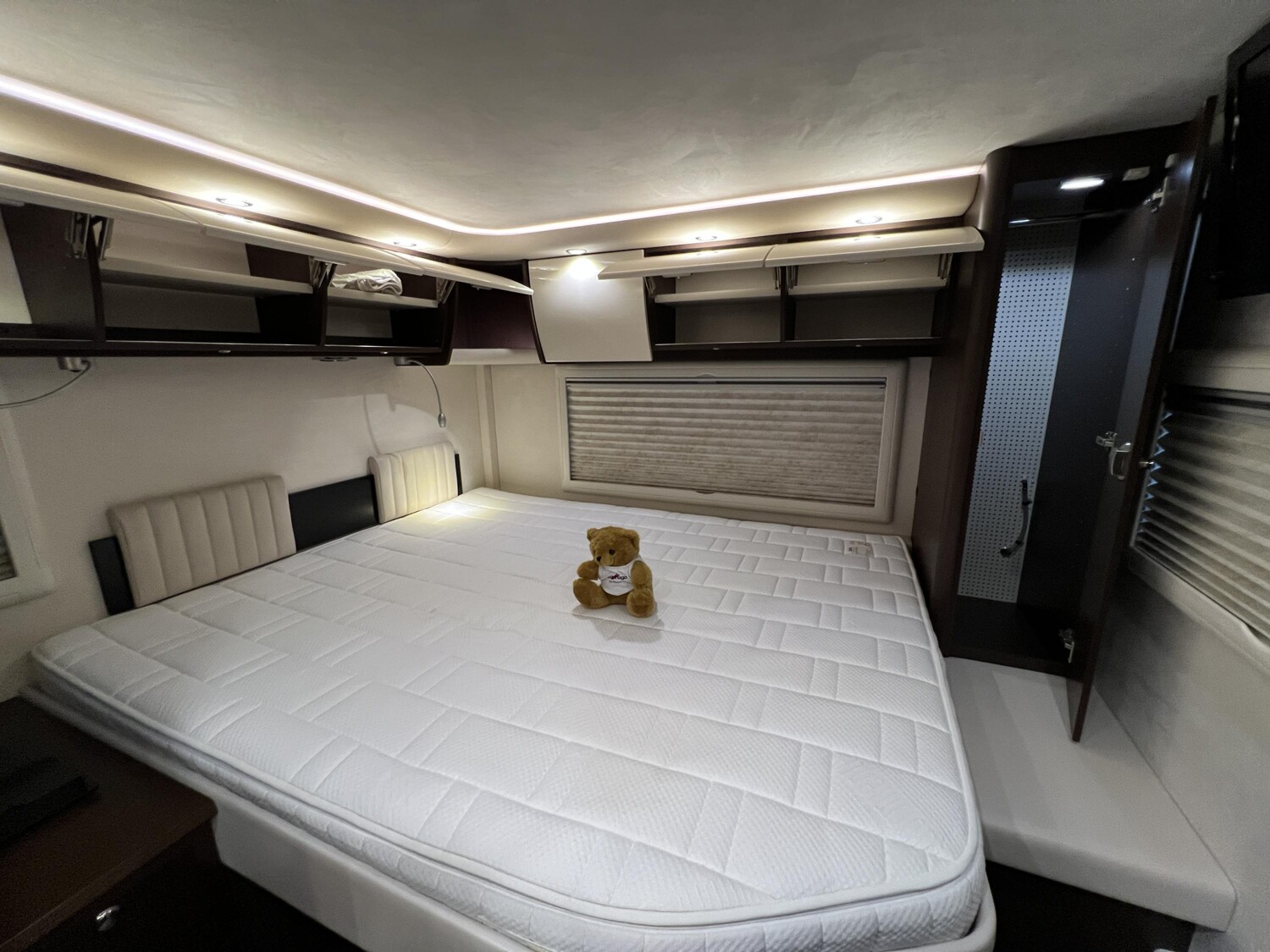 Concorde Centurion Liner Plus 840F – Bild 27