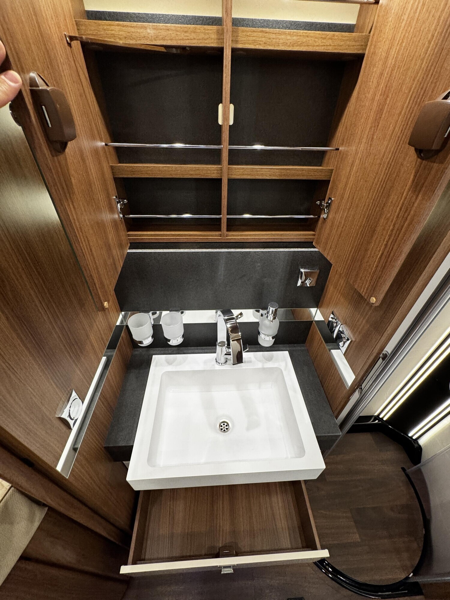 Carthago chic e-line xl I 61 LE – Bild 25