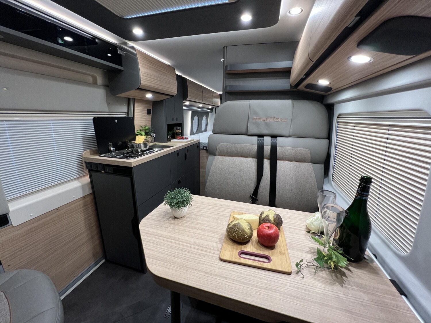 Malibu Van charming GT skyview 640 LE RB – Bild 14